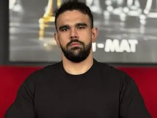 Enter KysonRhodes VIP Show