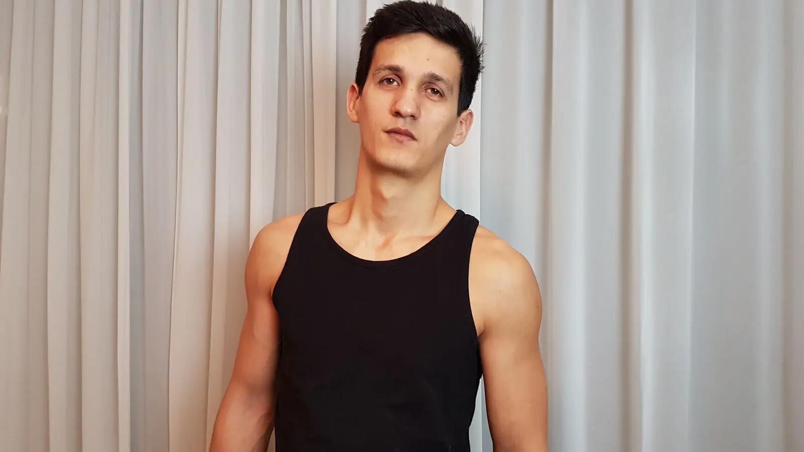 Enter LoveToGym VIP Show