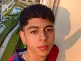 Enter NohaDrake VIP Show