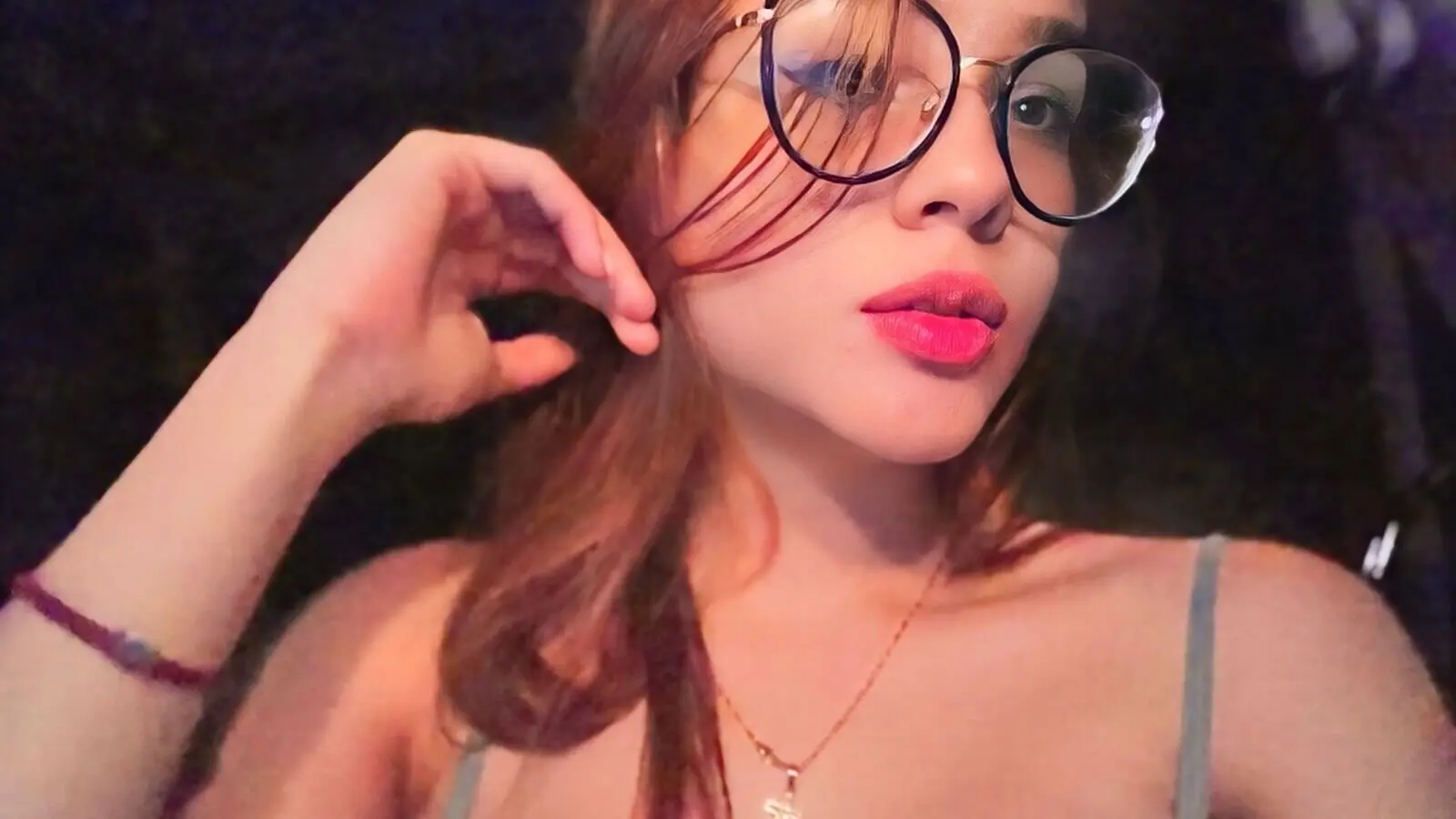 Enter AllysonFreemans VIP Show