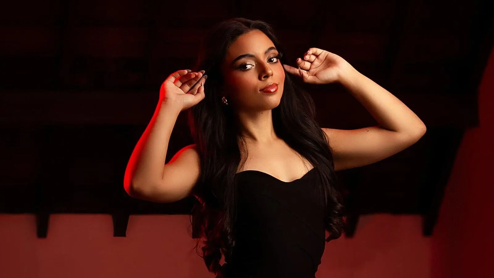 Enter AriaStart VIP Show