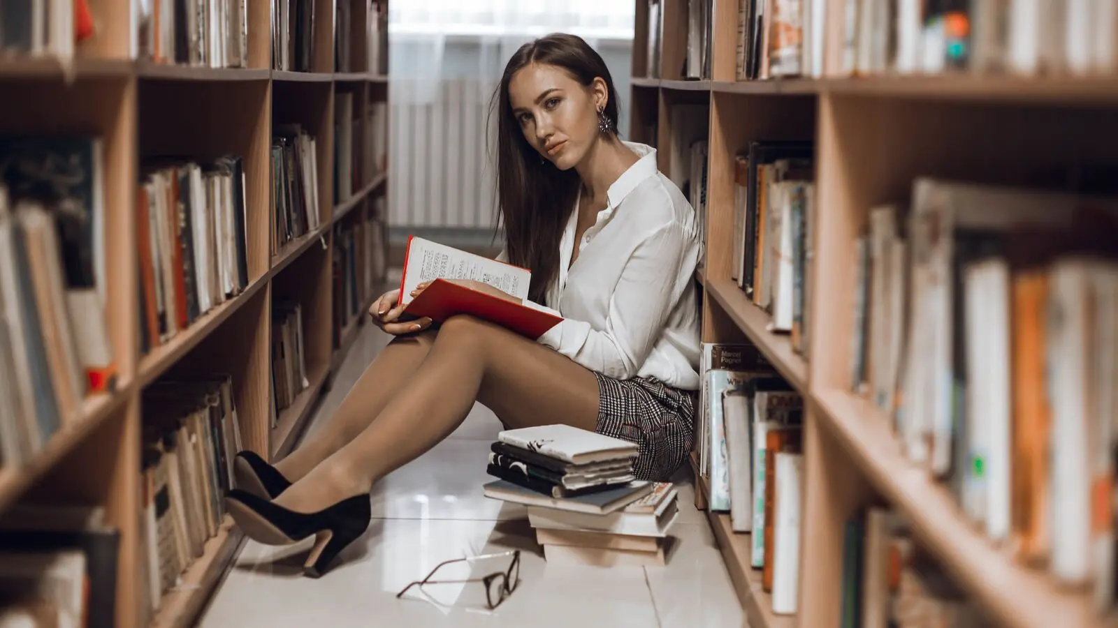 Enter EllieLauren VIP Show