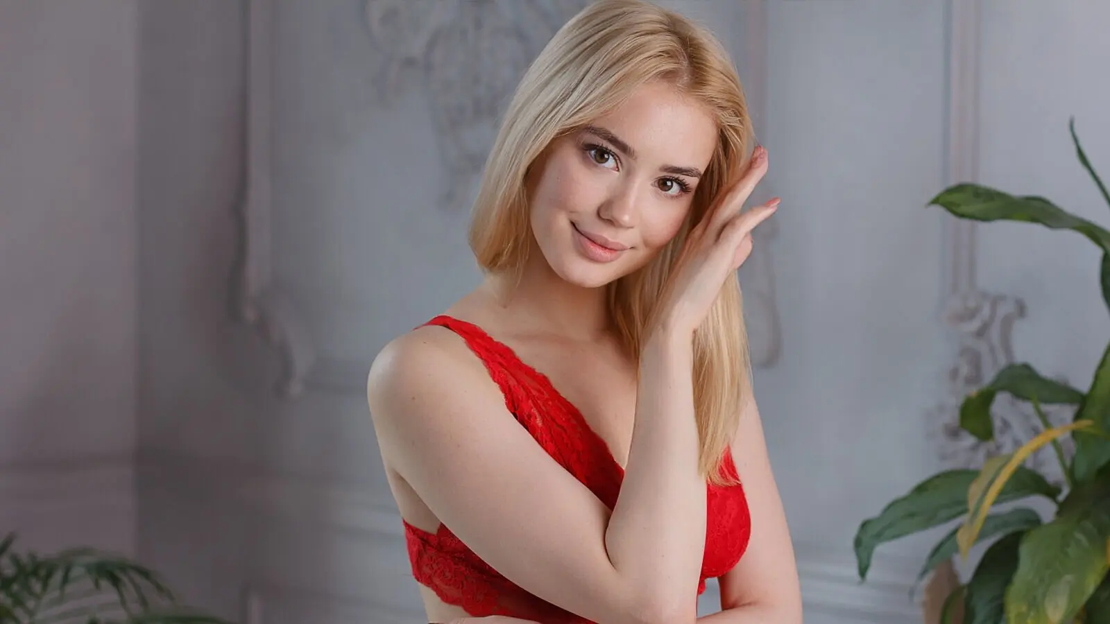 Enter EvaRouds VIP Show