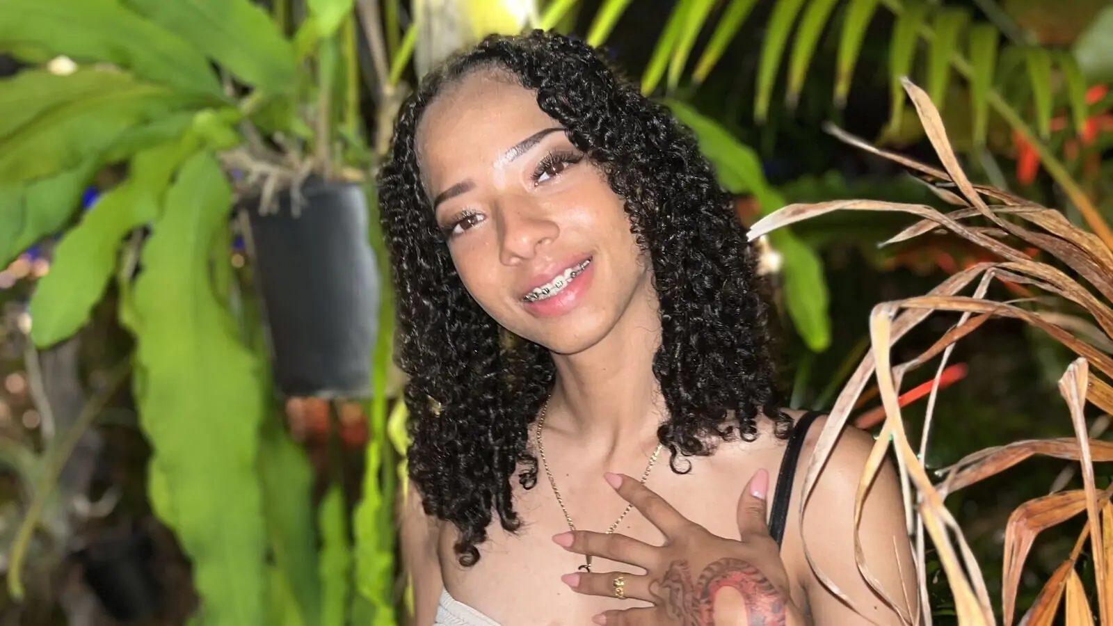 Enter JadeiteLin VIP Show