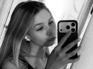 Enter StacySofts VIP Show