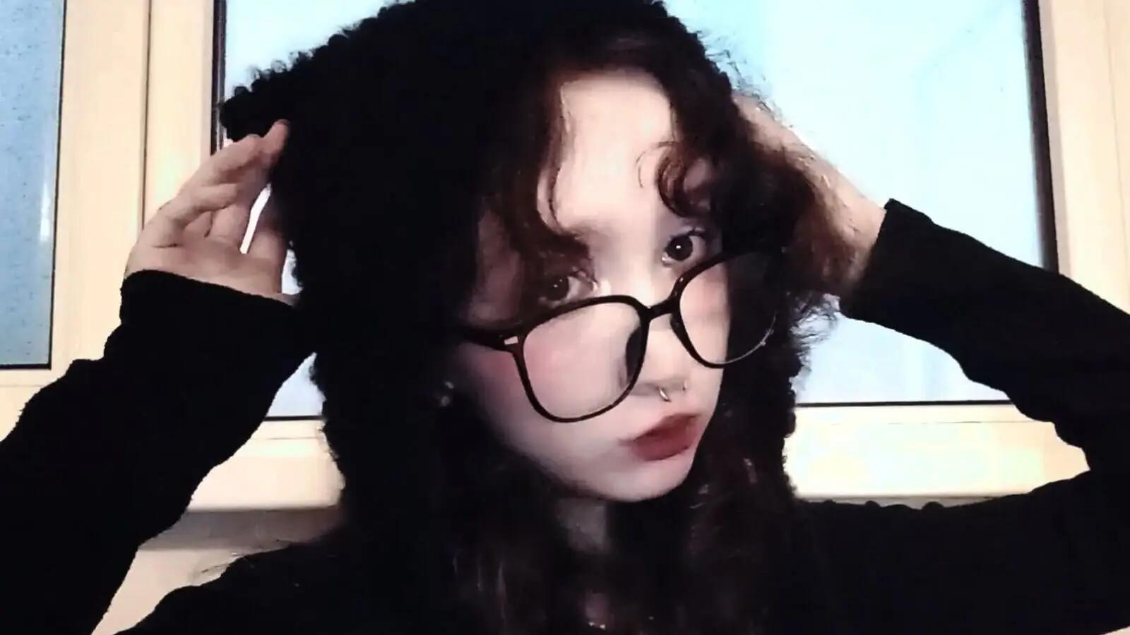 Enter SunnivaCrumbley VIP Show