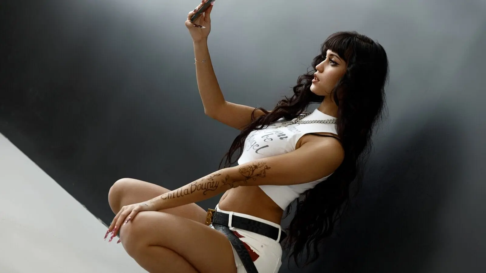 Enter TiffanyYounge VIP Show