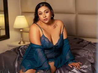 Enter ViickyLee VIP Show