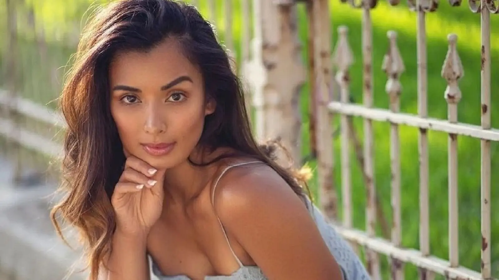 Enter ArzelJuliano VIP Show