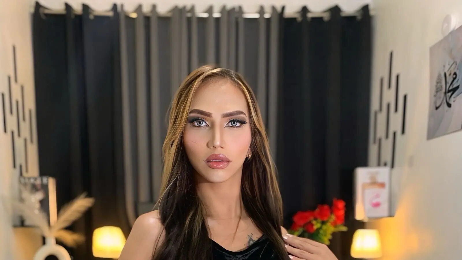 Enter SelenaRosario VIP Show